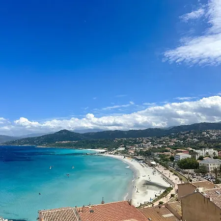 Superbe Neuf Vue * Μοντιτσέλο