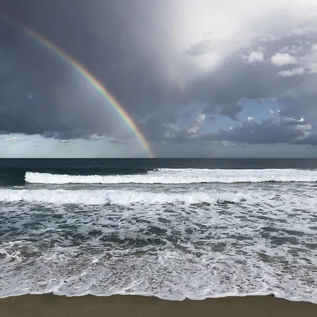 Superbe Neuf Vue * Μοντιτσέλο